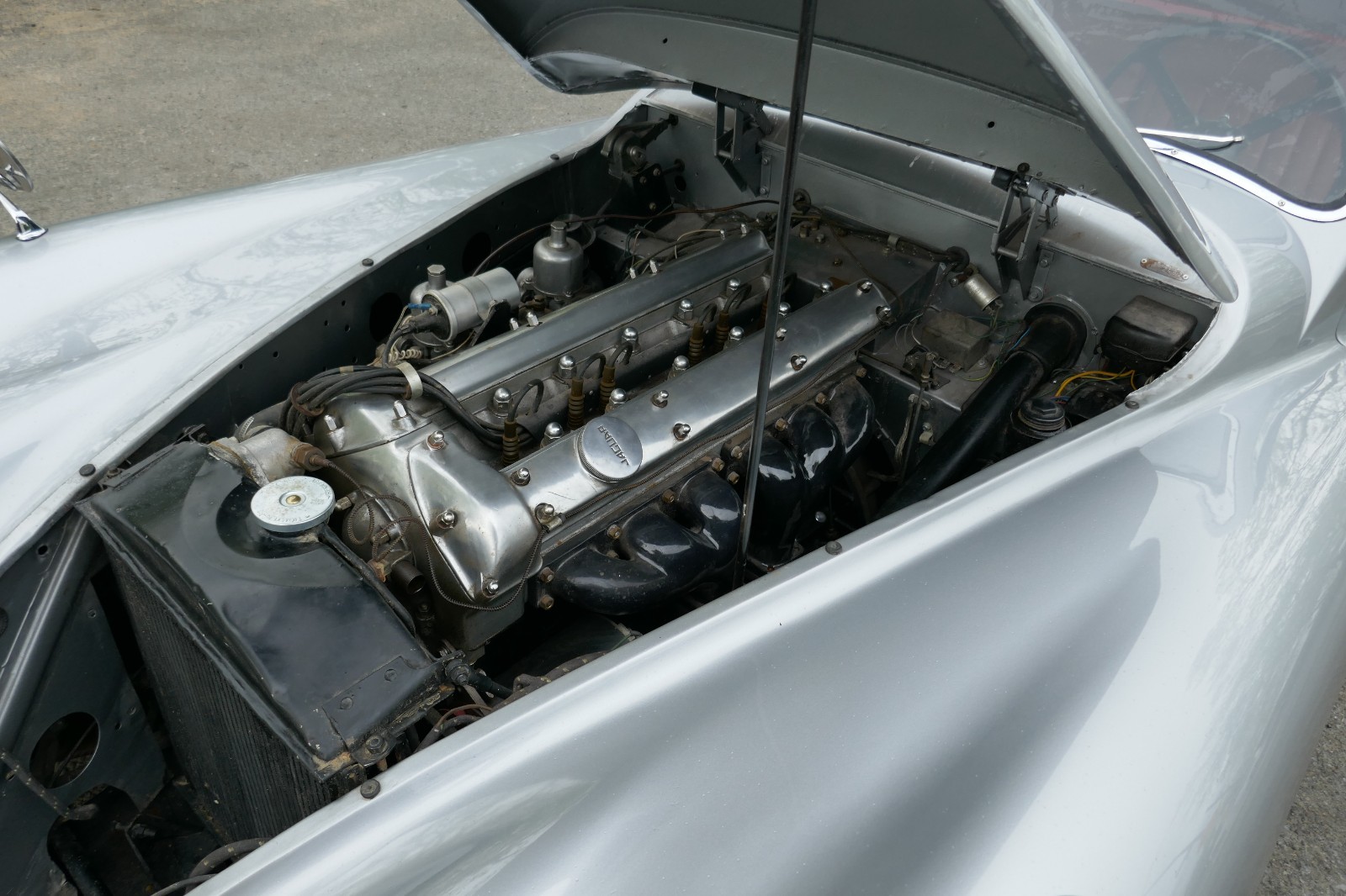 Jaguar-XK-1952-Coupe-24