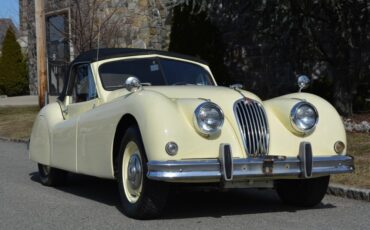 Jaguar-XK-1957-Convertible-1