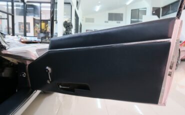 Jaguar-XKE-1969-Classic-Car-27