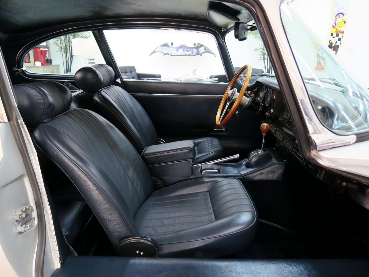 Jaguar-XKE-1969-Classic-Car-29