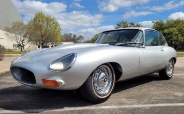 Jaguar-XKE-1969-Classic-Car-3