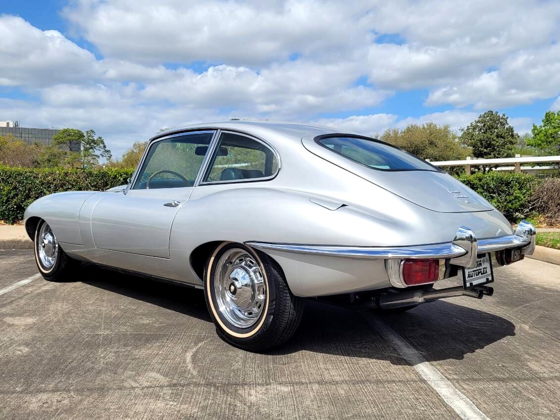 Jaguar-XKE-1969-Classic-Car-5