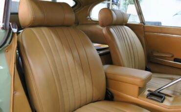 Jaguar-XKE-1971-Classic-Car-39