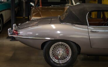 Jaguar-XKE-E-Type-Series-I-ELECTRIC-Roadster-1963-2-Door-Convertible-1
