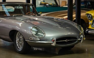 Jaguar-XKE-E-Type-Series-I-ELECTRIC-Roadster-1963-2-Door-Convertible-12