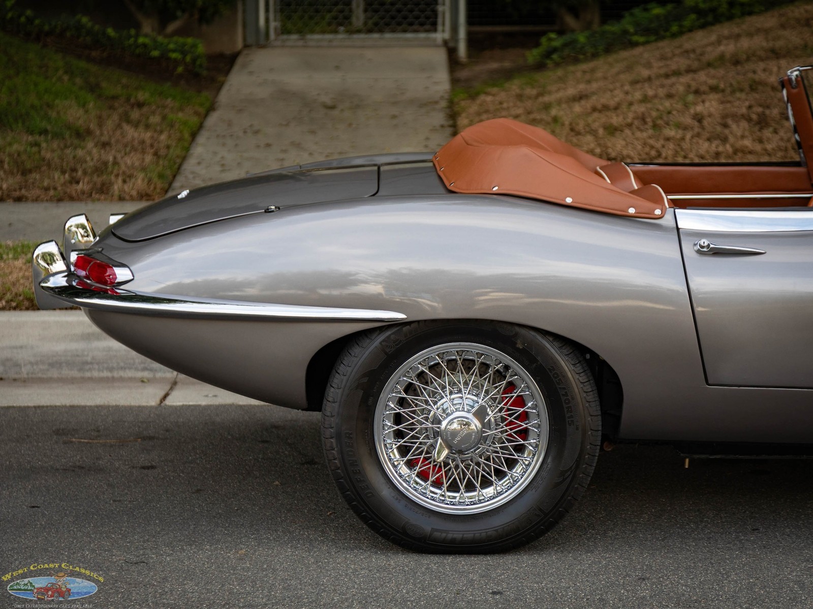 Jaguar-XKE-E-Type-Series-I-ELECTRIC-Roadster-1963-2-Door-Convertible-27