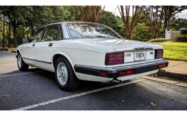 Jaguar-Xj6-1991-White-Tan-10