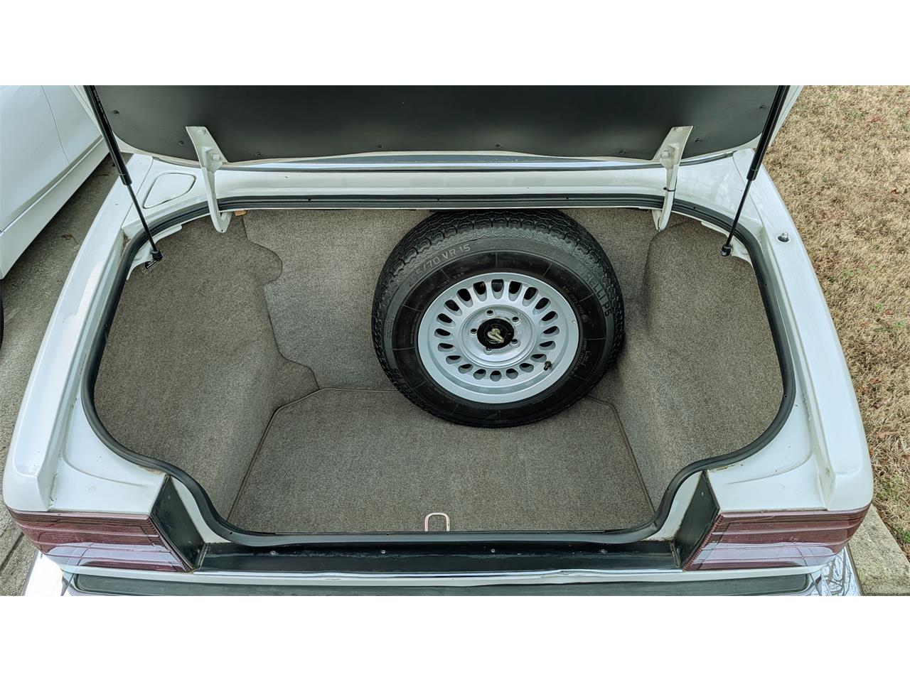 Jaguar-Xj6-1991-White-Tan-3