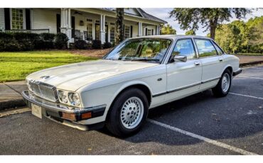 Jaguar-Xj6-1991-White-Tan-5
