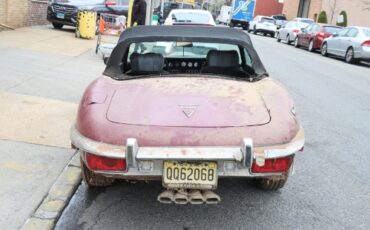 Jaguar-Xke-1972-Burgundy-Black-2