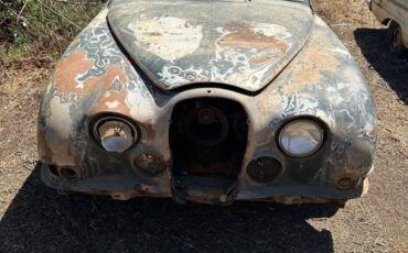 Jaguar-daimler-3.8-sovereign-1965-4