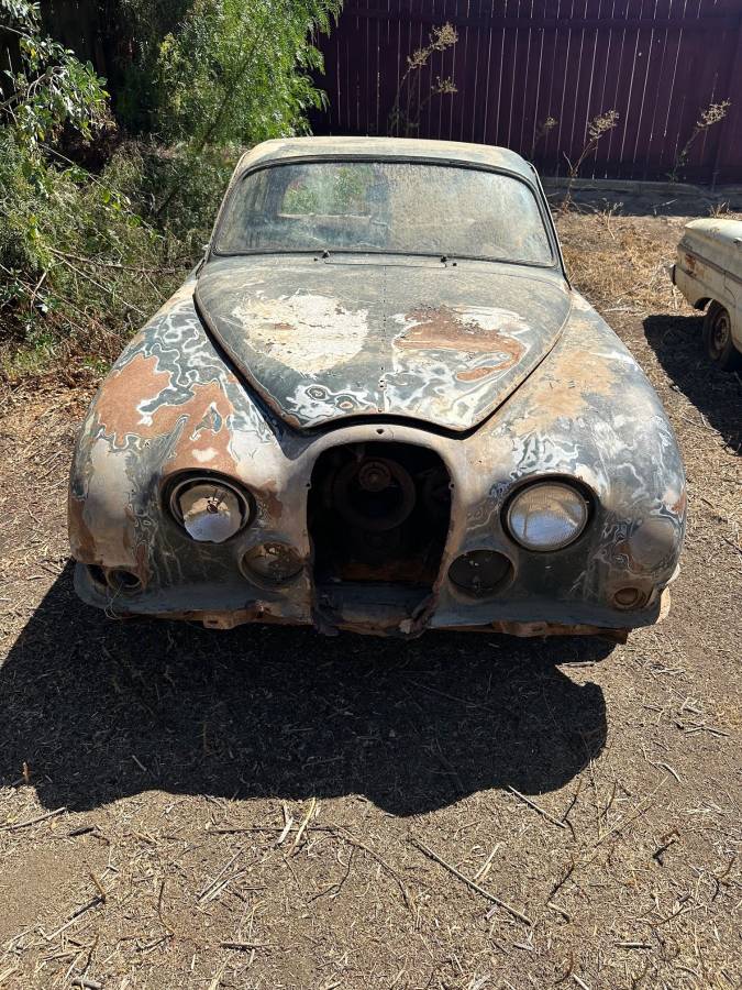 Jaguar-daimler-3.8-sovereign-1965-4