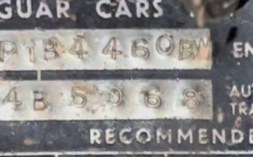 Jaguar-daimler-3.8-sovereign-1965-8