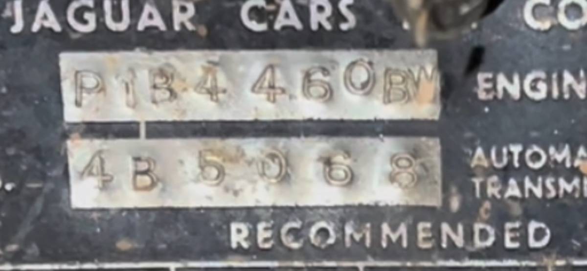 Jaguar-daimler-3.8-sovereign-1965-8