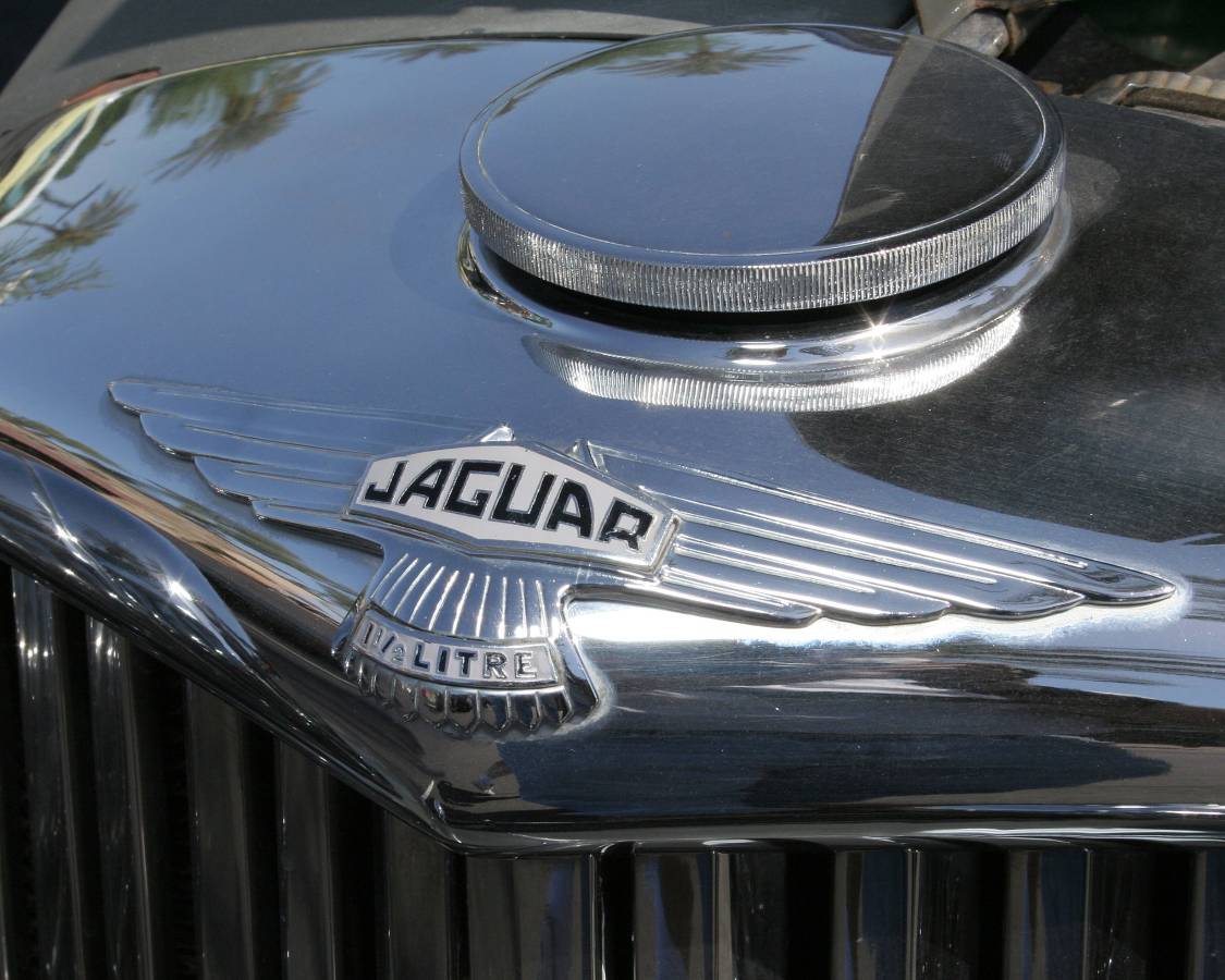 Jaguar-mk-4-1947-black-3