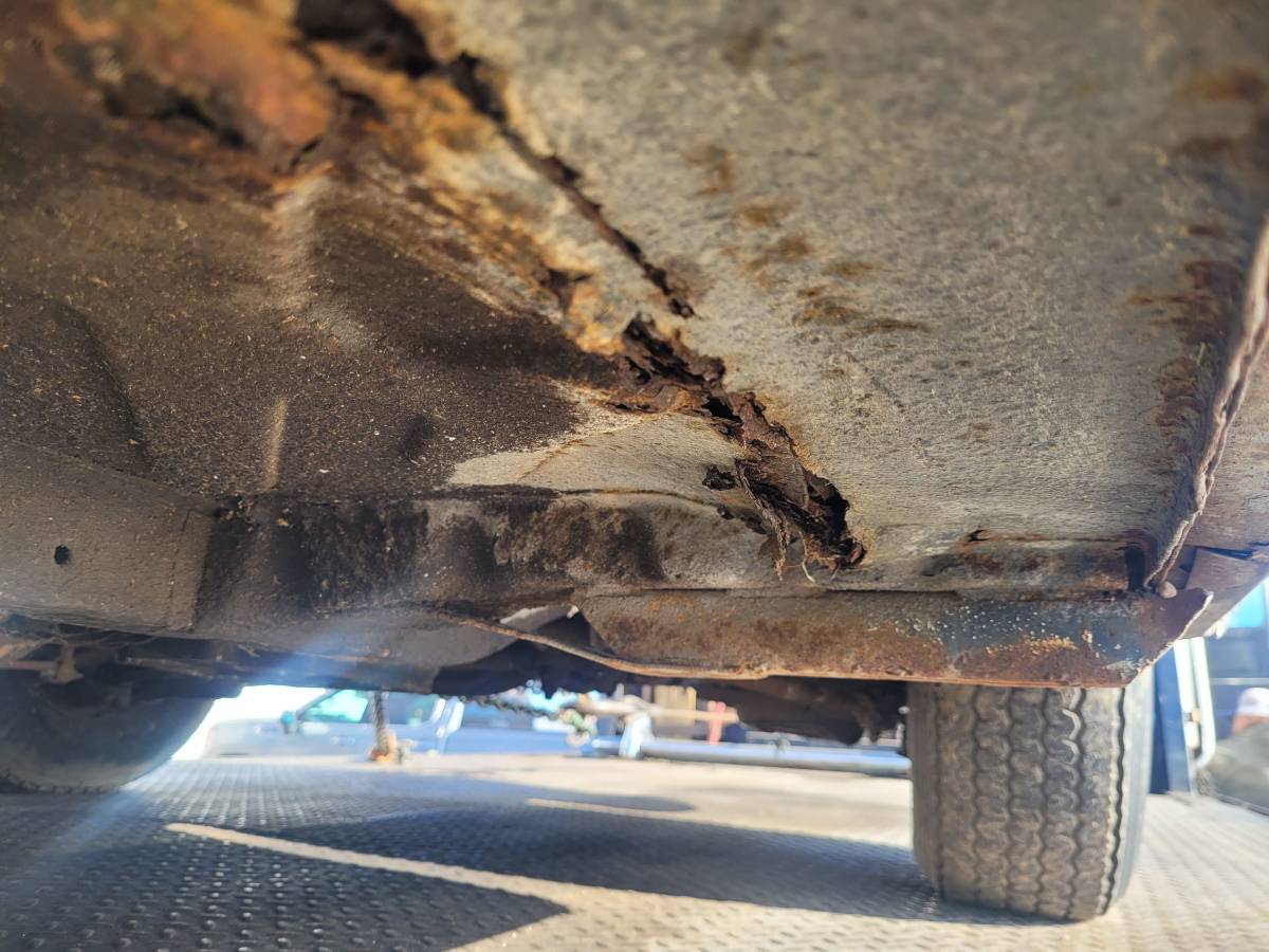 Jaguar-mkx420-1966-blue-17