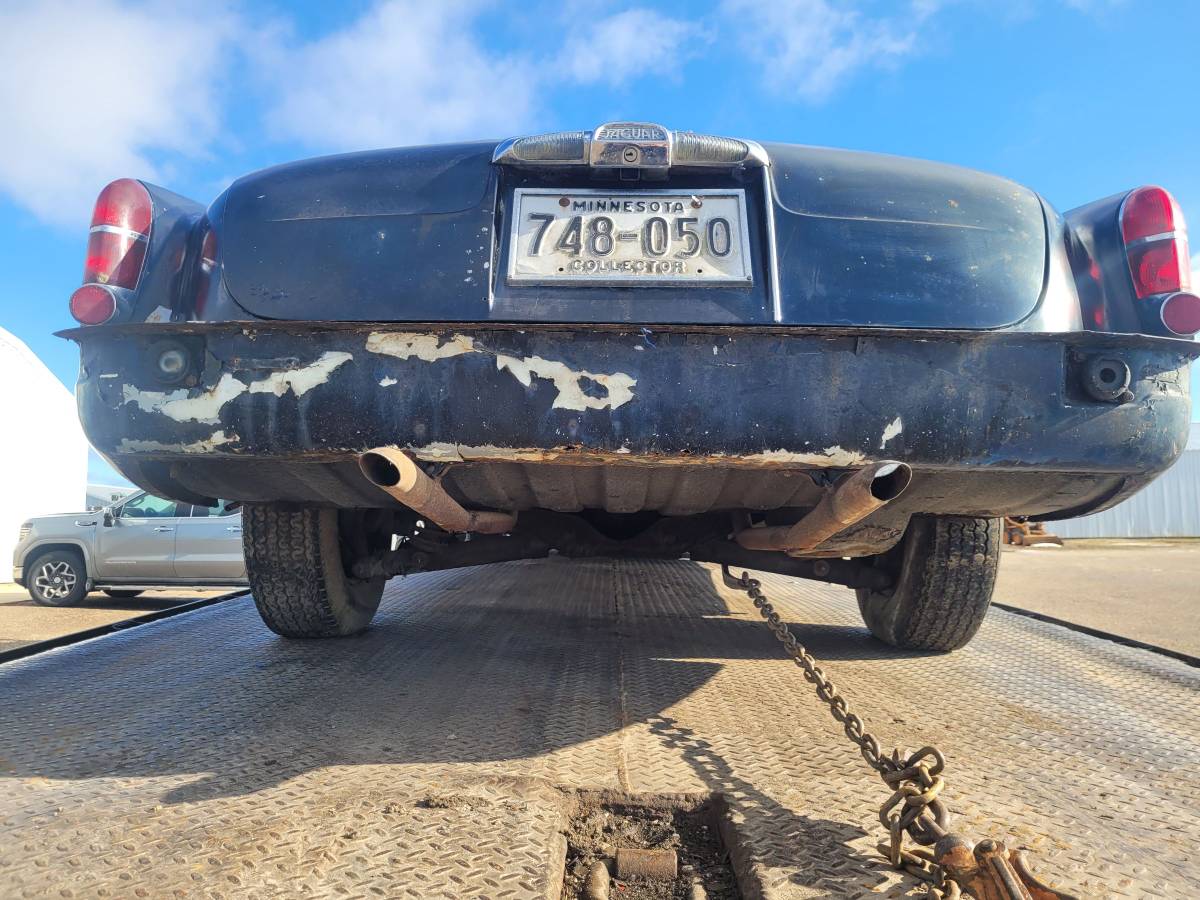 Jaguar-mkx420-1966-blue-23