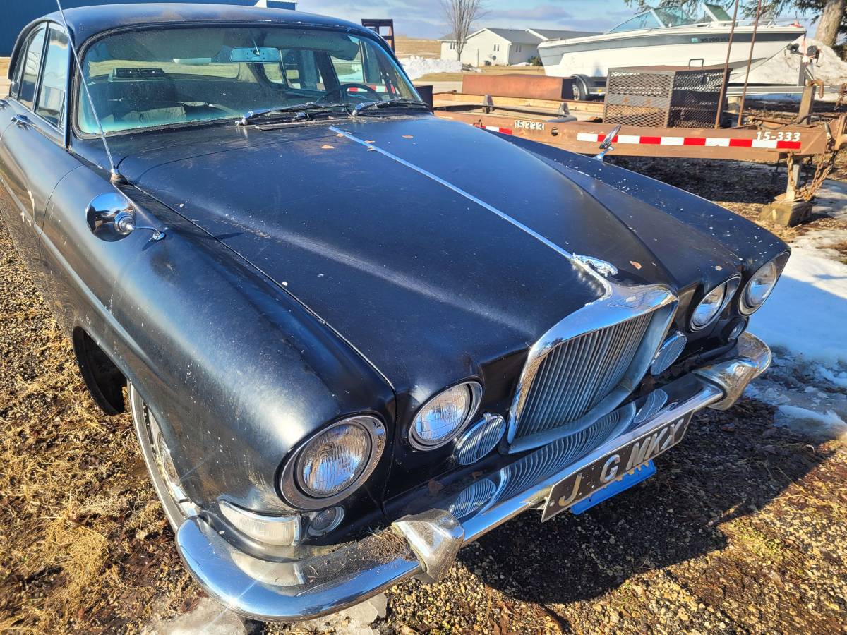 Jaguar-mkx420-1966-blue-3