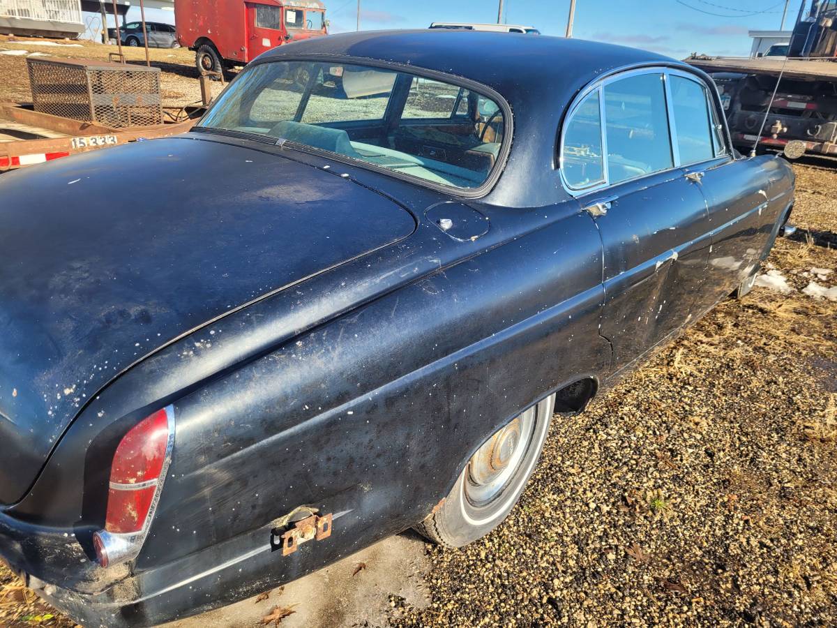 Jaguar-mkx420-1966-blue-4