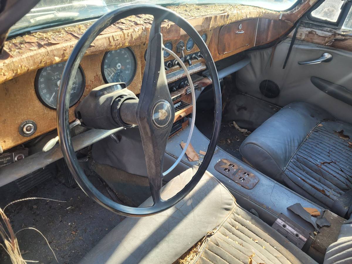 Jaguar-mkx420-1966-blue-7