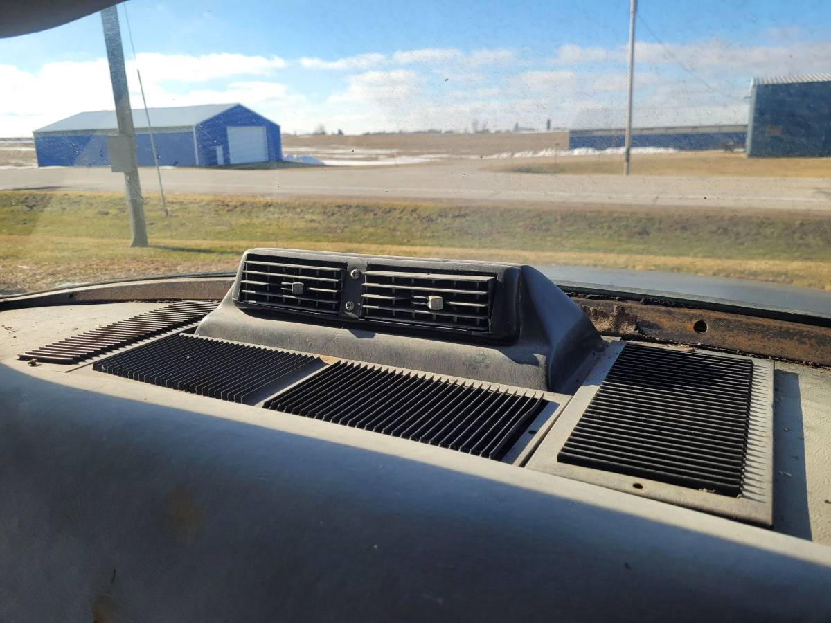 Jaguar-mkx420-1966-blue-8