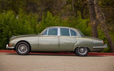 Jaguar-s-type-1965-23