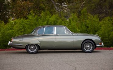Jaguar-s-type-1965-36