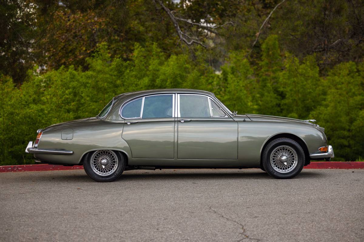 Jaguar-s-type-1965-36