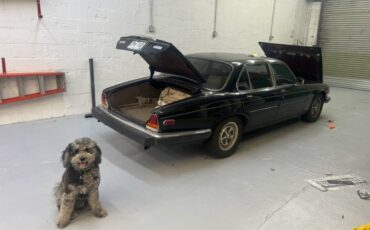 Jaguar-xj-1986-black-2