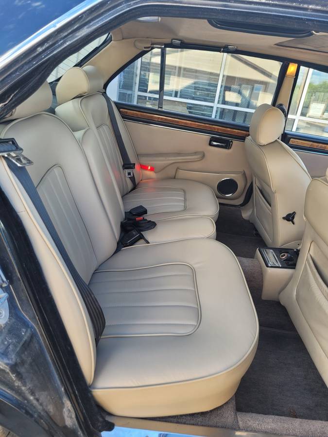 Jaguar-xj-1986-black-7