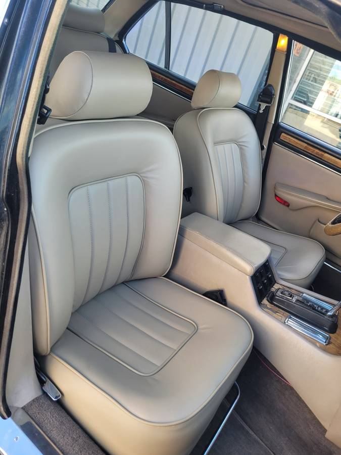 Jaguar-xj-1986-black-8