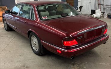 Jaguar-xj-series-sedan-1996-custom-13