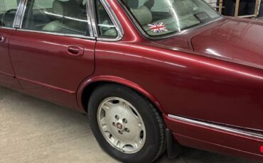 Jaguar-xj-series-sedan-1996-custom-2
