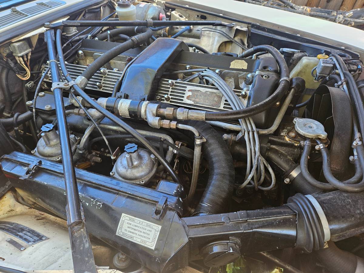 Jaguar-xj6-1974-white-15