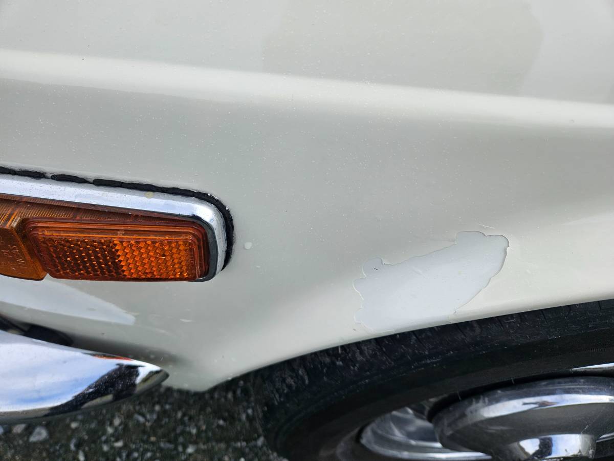 Jaguar-xj6-1974-white-2