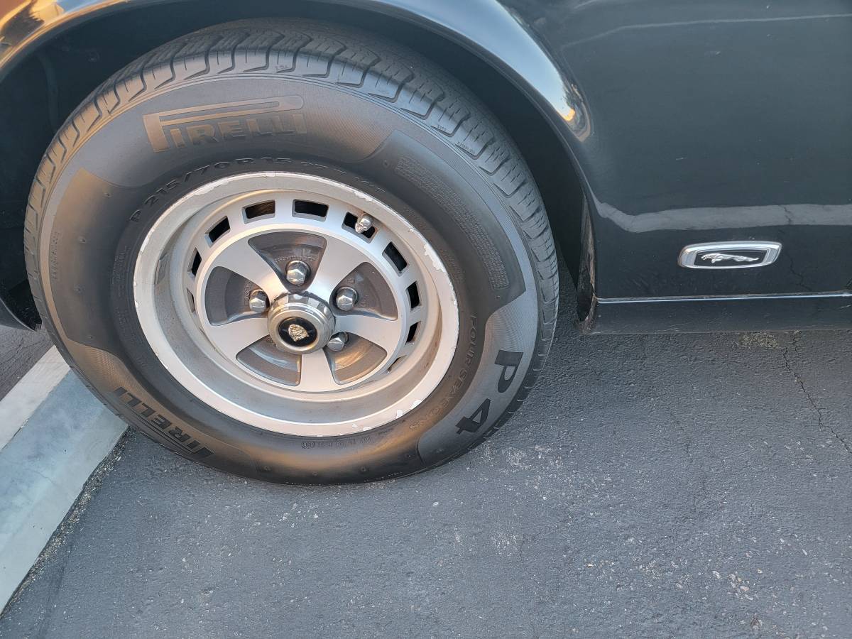 Jaguar-xj6-1984-black-2