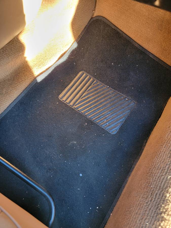 Jaguar-xj6-1984-black-21