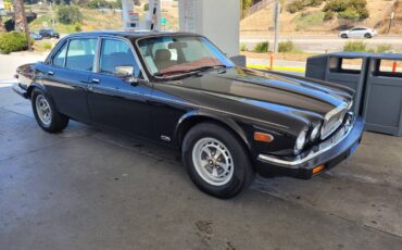 Jaguar-xj6-1984-black-3