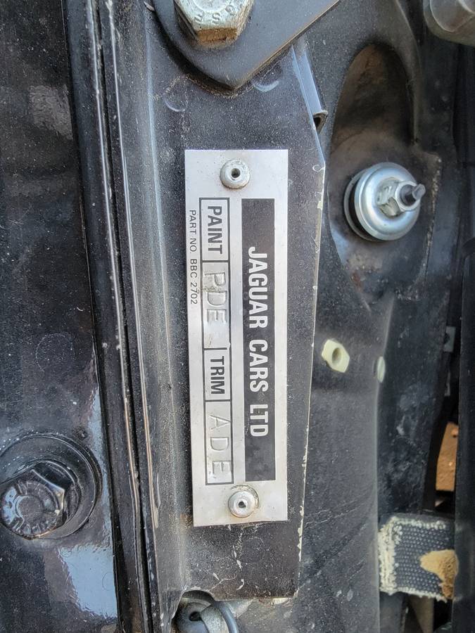 Jaguar-xj6-1984-black-5