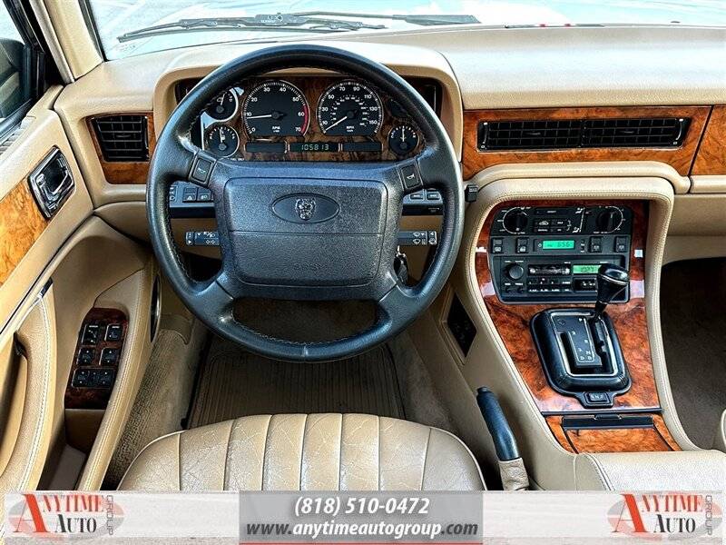 Jaguar-xj6-1993-white-34