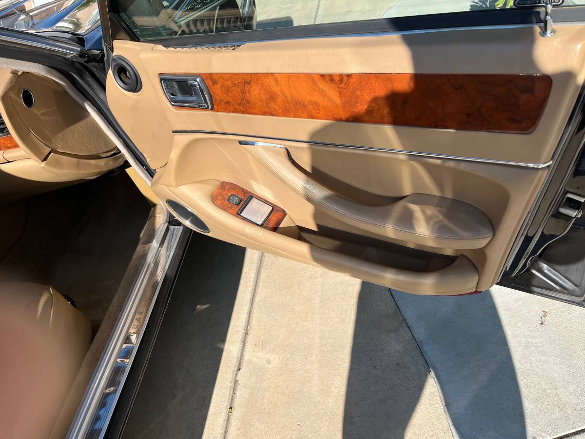 Jaguar-xj6-1994-black-14