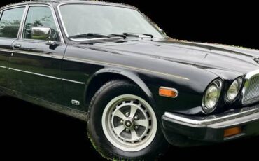 Jaguar-xj6-vanden-plas-edition-1987-black