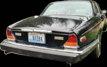 Jaguar-xj6-vanden-plas-edition-1987-black-4