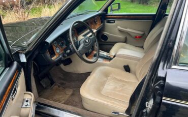 Jaguar-xj6-vanden-plas-edition-1987-black-6