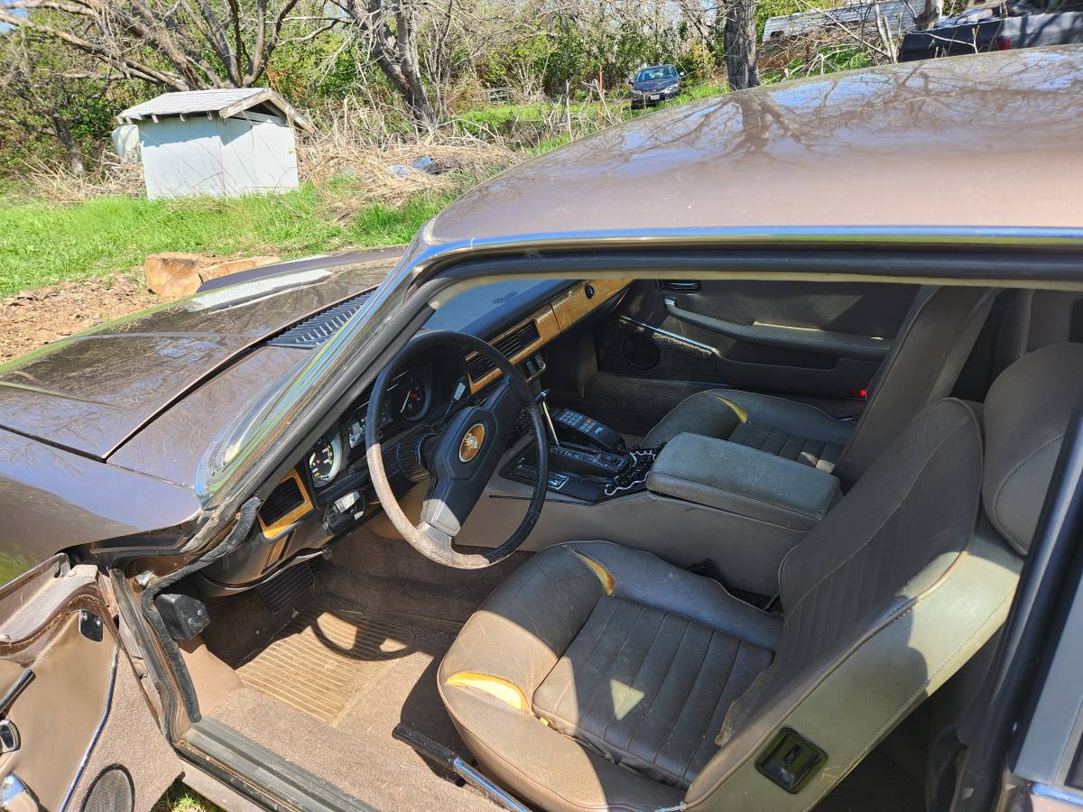 Jaguar-xjs-1985-6