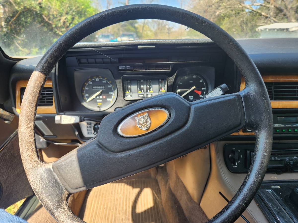 Jaguar-xjs-1985-7