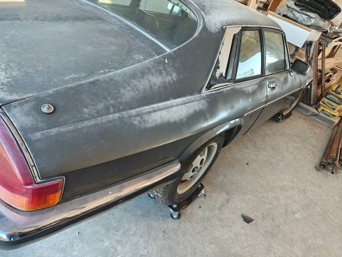 Jaguar-xjs-1985-blue-2