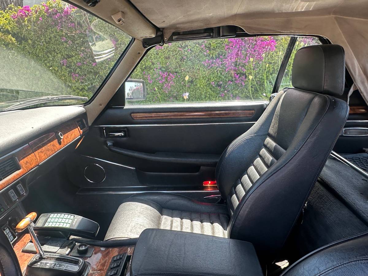 Jaguar-xjs-1989-black-11