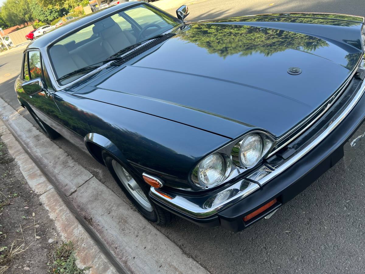 Jaguar-xjs-coupe-v12-1990-grey-10