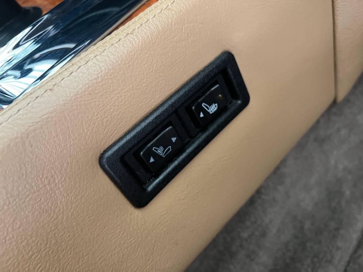 Jaguar-xjs-coupe-v12-1990-grey-12